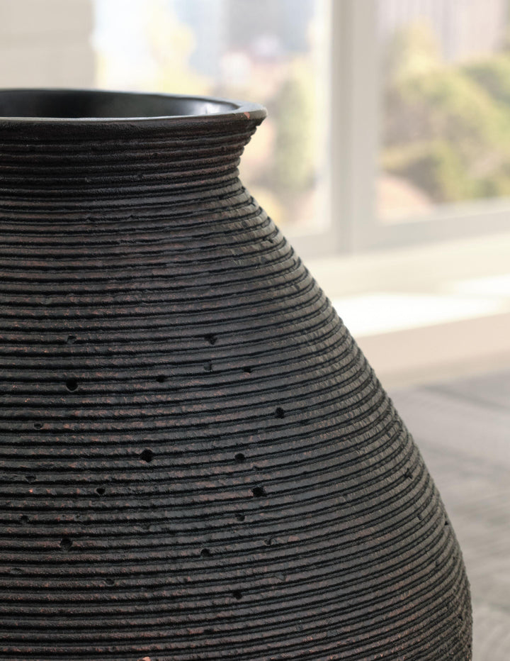 Hannela - Vase - Charmed House Interiors (Kansas City, MO)